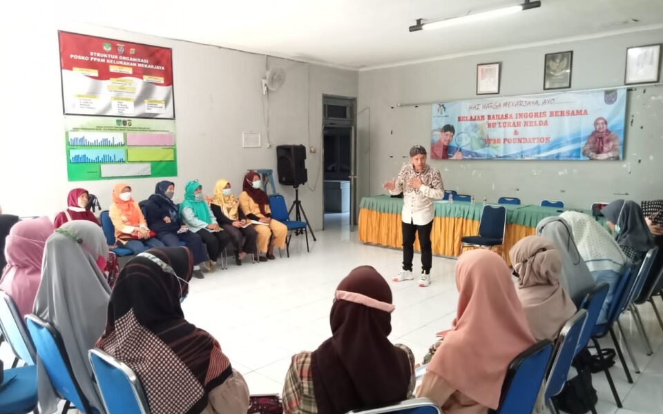 Peserta mengikuti kegiatan pembinaan dan edukasi Bina Ummah